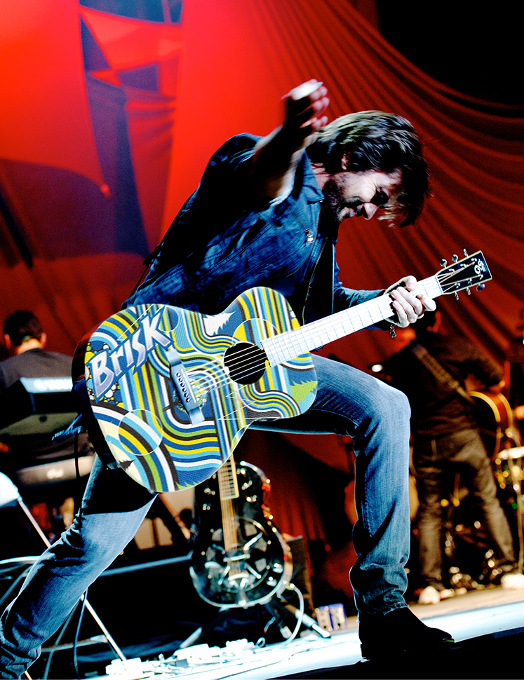 Win Tickets to See Juanes Live in Concert!