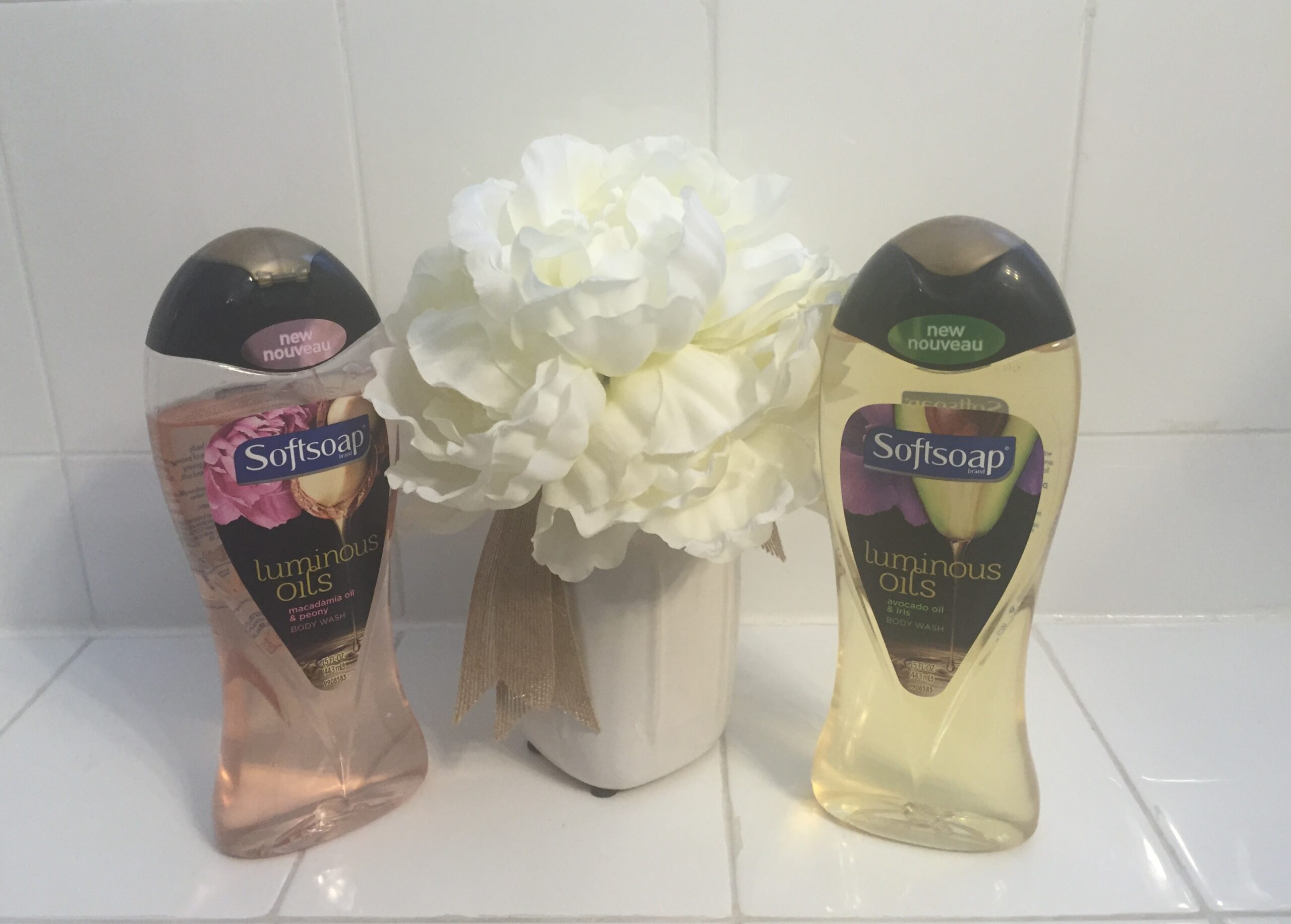 Softsoap Luminous Oils Body Washes Review